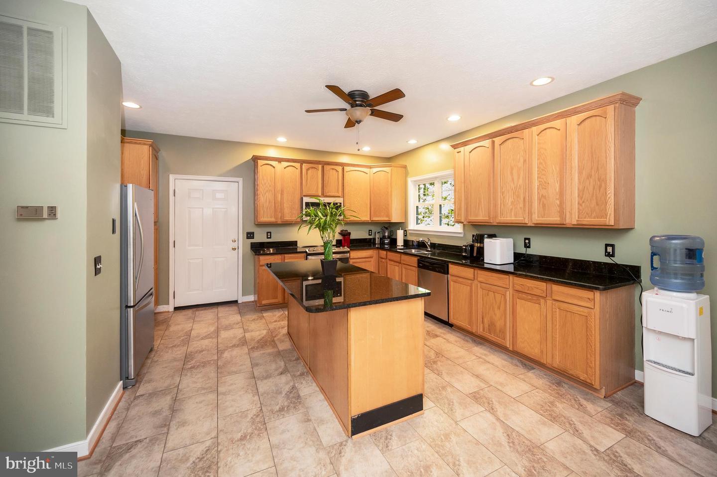 7931 E ROBERT E LEE CT, SPOTSYLVANIA, Virginia 22551, 4 Bedrooms Bedrooms, ,3 BathroomsBathrooms,Residential,For sale,7931 E ROBERT E LEE CT,VASP2037680 MLS # VASP2037680