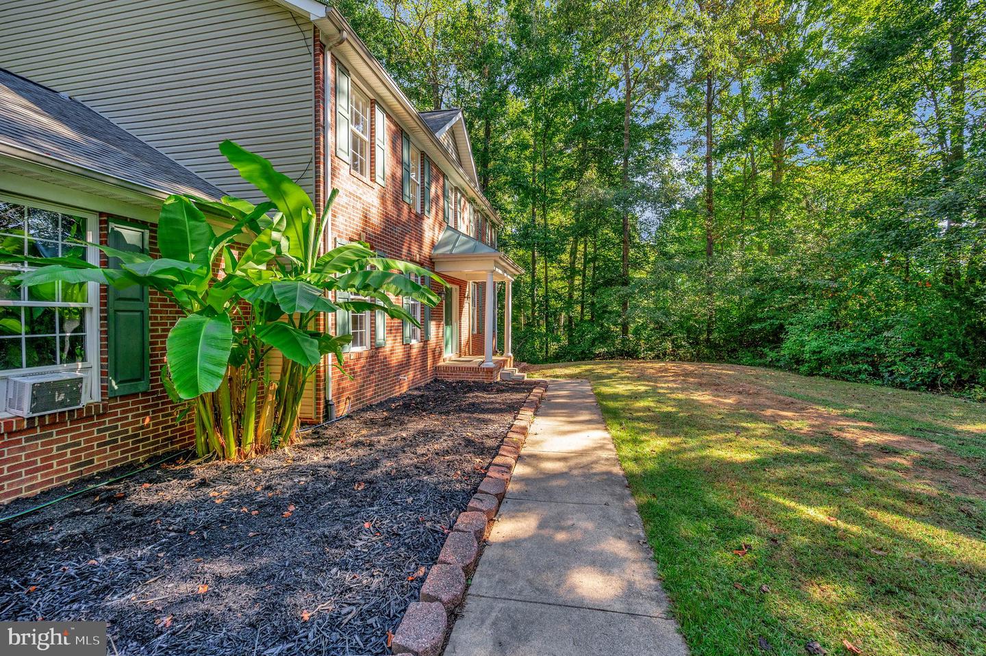 7931 E ROBERT E LEE CT, SPOTSYLVANIA, Virginia 22551, 4 Bedrooms Bedrooms, ,3 BathroomsBathrooms,Residential,For sale,7931 E ROBERT E LEE CT,VASP2037680 MLS # VASP2037680