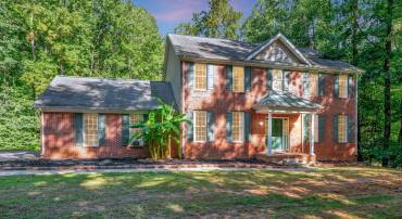 7931 E ROBERT E LEE CT, SPOTSYLVANIA, Virginia 22551, 4 Bedrooms Bedrooms, ,3 BathroomsBathrooms,Residential,For sale,7931 E ROBERT E LEE CT,VASP2037680 MLS # VASP2037680