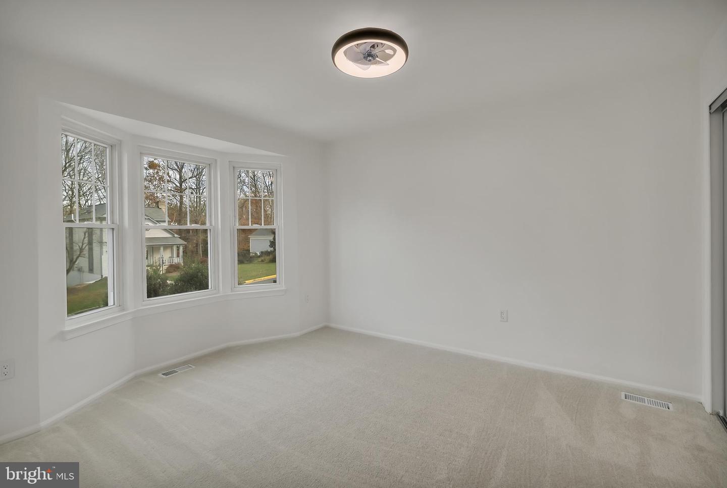 11972 HOLLY VIEW DR, WOODBRIDGE, Virginia 22192, 4 Bedrooms Bedrooms, ,3 BathroomsBathrooms,Residential,For sale,11972 HOLLY VIEW DR,VAPW2107982 MLS # VAPW2107982