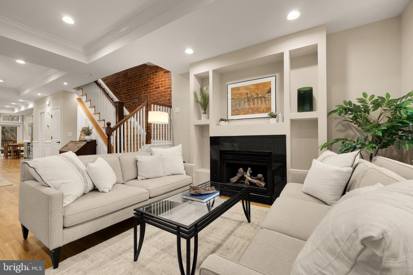 1813 KILBOURNE PL NW, WASHINGTON, District Of Columbia 20010, 5 Bedrooms Bedrooms, ,3 BathroomsBathrooms,Residential,For sale,1813 KILBOURNE PL NW,DCDC2232324 MLS # DCDC2232324 1813 KILBOURNE PL NW, WASHINGTON, District Of Columbia 20010, 5 Bedrooms Bedrooms, ,3 BathroomsBathrooms,Residential,For sale,1813 KILBOURNE PL NW,DCDC2232324 MLS # DCDC2232324