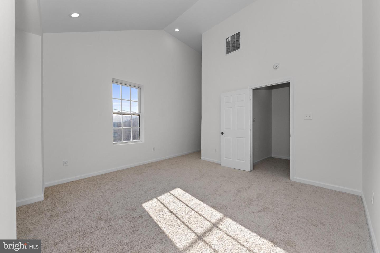 2409 BRYAN PL SE, WASHINGTON, District Of Columbia 20020, 5 Bedrooms Bedrooms, 9 Rooms Rooms,3 BathroomsBathrooms,Residential,For sale,2409 BRYAN PL SE,DCDC2232340 MLS # DCDC2232340