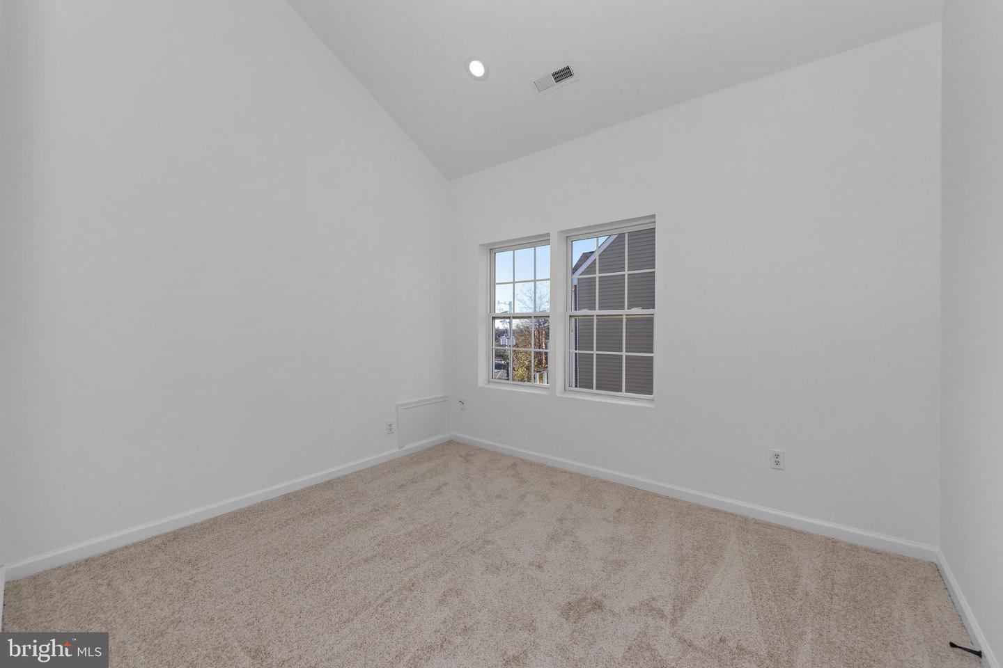 2409 BRYAN PL SE, WASHINGTON, District Of Columbia 20020, 5 Bedrooms Bedrooms, 9 Rooms Rooms,3 BathroomsBathrooms,Residential,For sale,2409 BRYAN PL SE,DCDC2232340 MLS # DCDC2232340