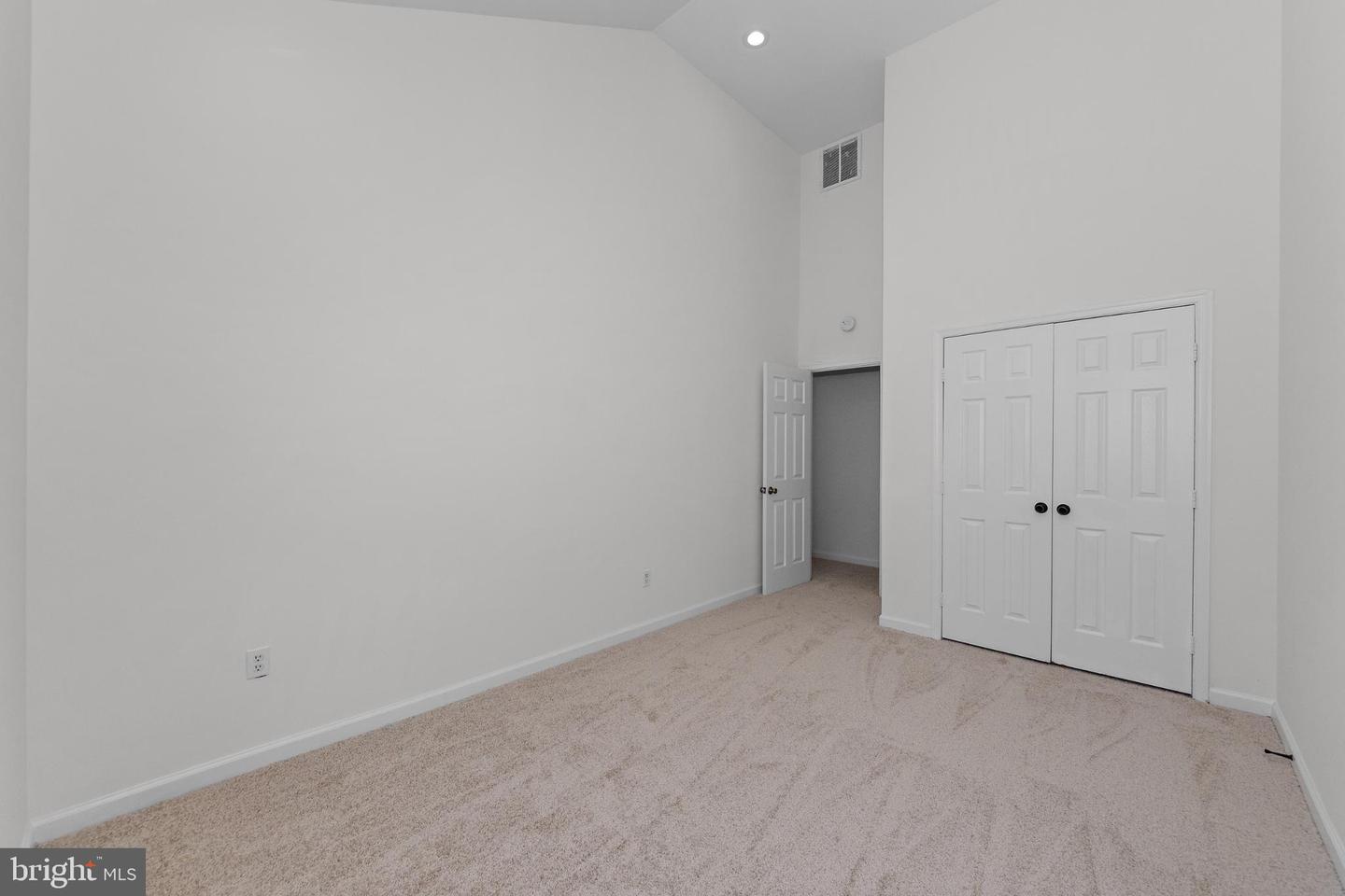 2409 BRYAN PL SE, WASHINGTON, District Of Columbia 20020, 5 Bedrooms Bedrooms, 9 Rooms Rooms,3 BathroomsBathrooms,Residential,For sale,2409 BRYAN PL SE,DCDC2232340 MLS # DCDC2232340