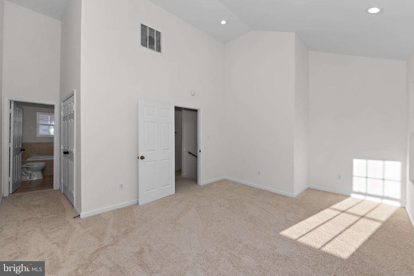 2409 BRYAN PL SE, WASHINGTON, District Of Columbia 20020, 5 Bedrooms Bedrooms, 9 Rooms Rooms,3 BathroomsBathrooms,Residential,For sale,2409 BRYAN PL SE,DCDC2232340 MLS # DCDC2232340