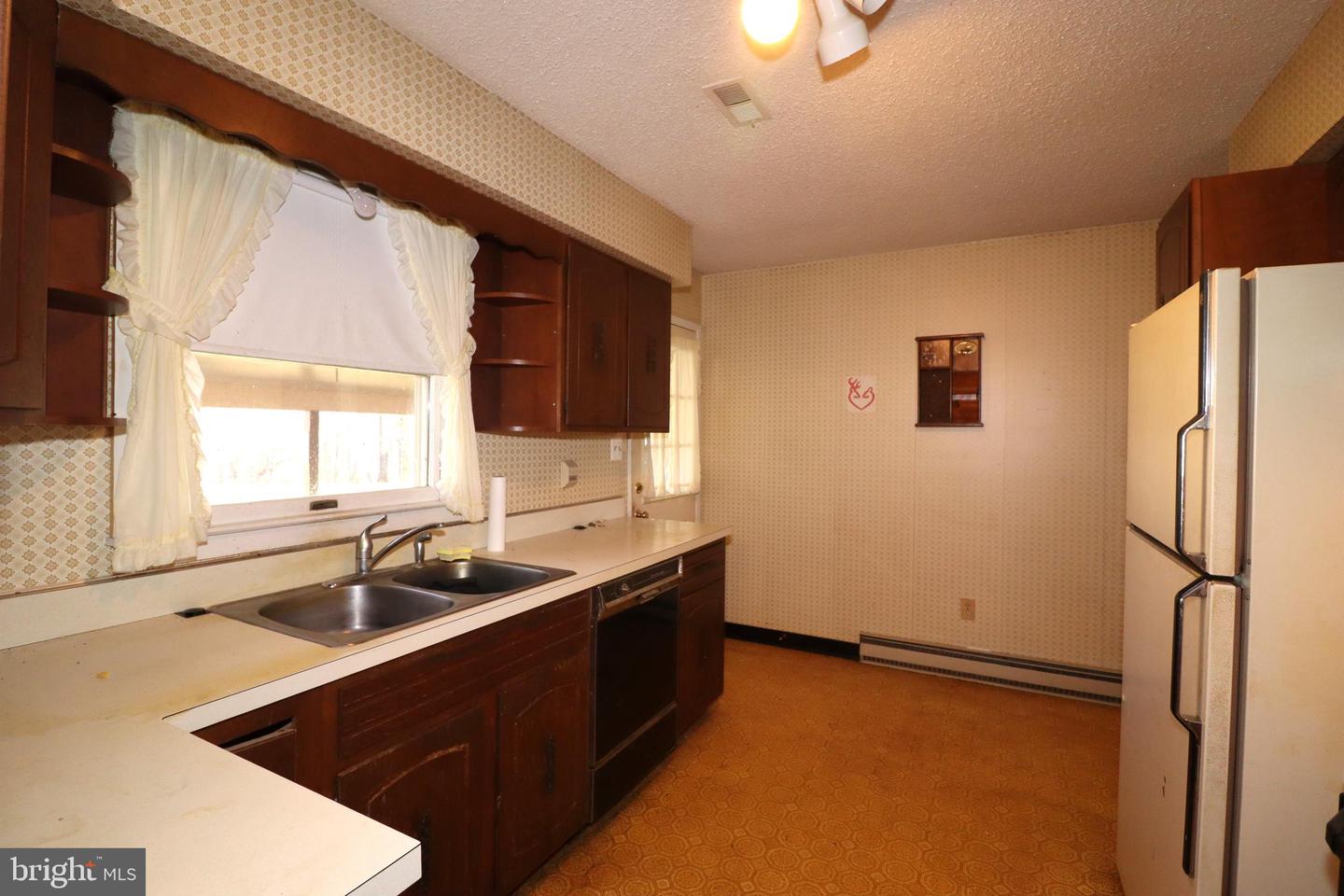 7502 AMBERVIEW LN, WARRENTON, Virginia 20186, 3 Bedrooms Bedrooms, ,3 BathroomsBathrooms,Residential,For sale,7502 AMBERVIEW LN,VAFQ2019708 MLS # VAFQ2019708