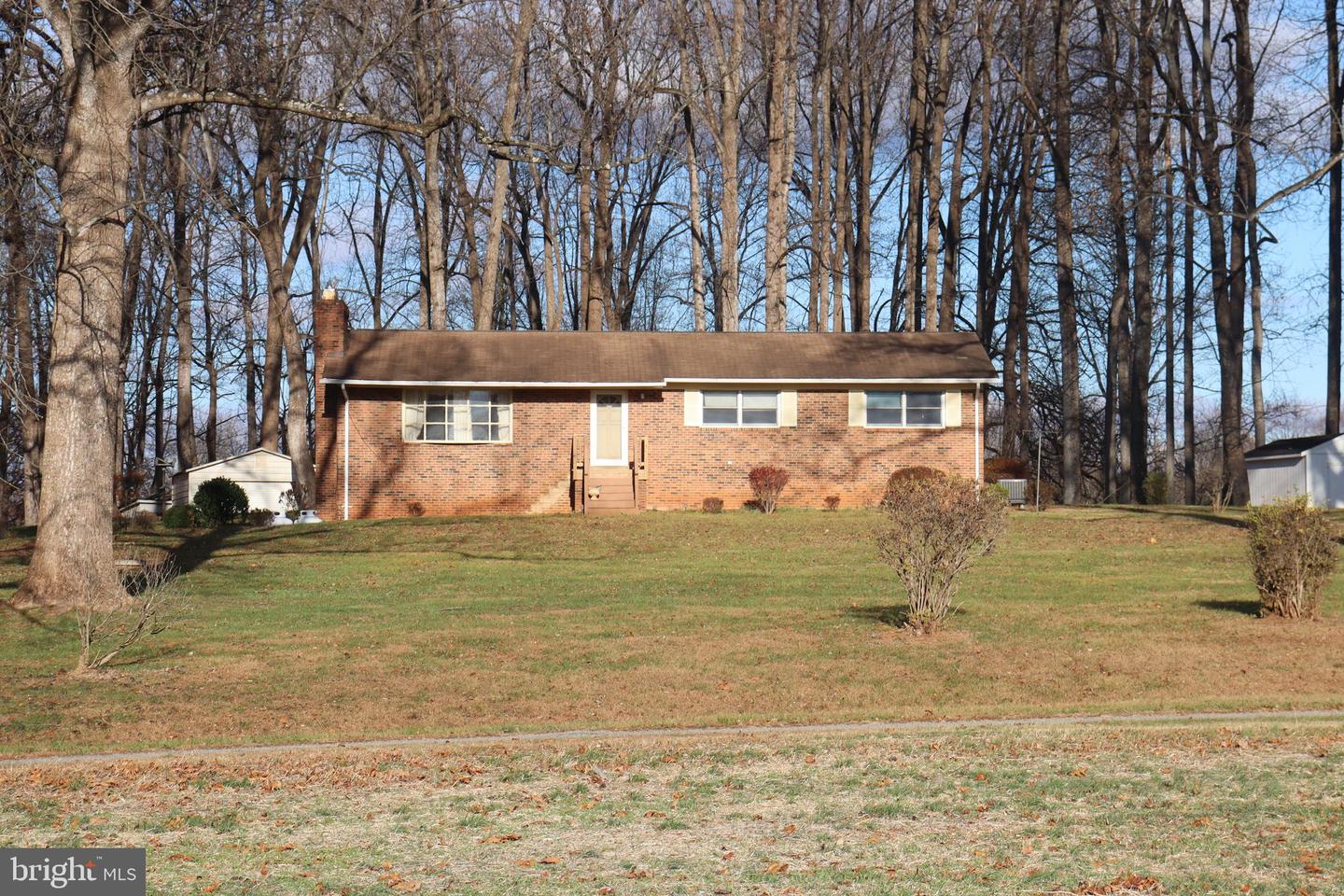 7502 AMBERVIEW LN, WARRENTON, Virginia 20186, 3 Bedrooms Bedrooms, ,3 BathroomsBathrooms,Residential,For sale,7502 AMBERVIEW LN,VAFQ2019708 MLS # VAFQ2019708