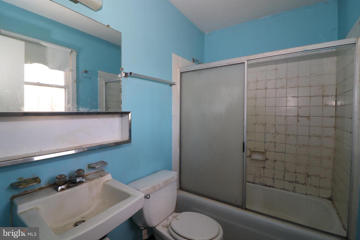 7502 AMBERVIEW LN, WARRENTON, Virginia 20186, 3 Bedrooms Bedrooms, ,3 BathroomsBathrooms,Residential,For sale,7502 AMBERVIEW LN,VAFQ2019708 MLS # VAFQ2019708