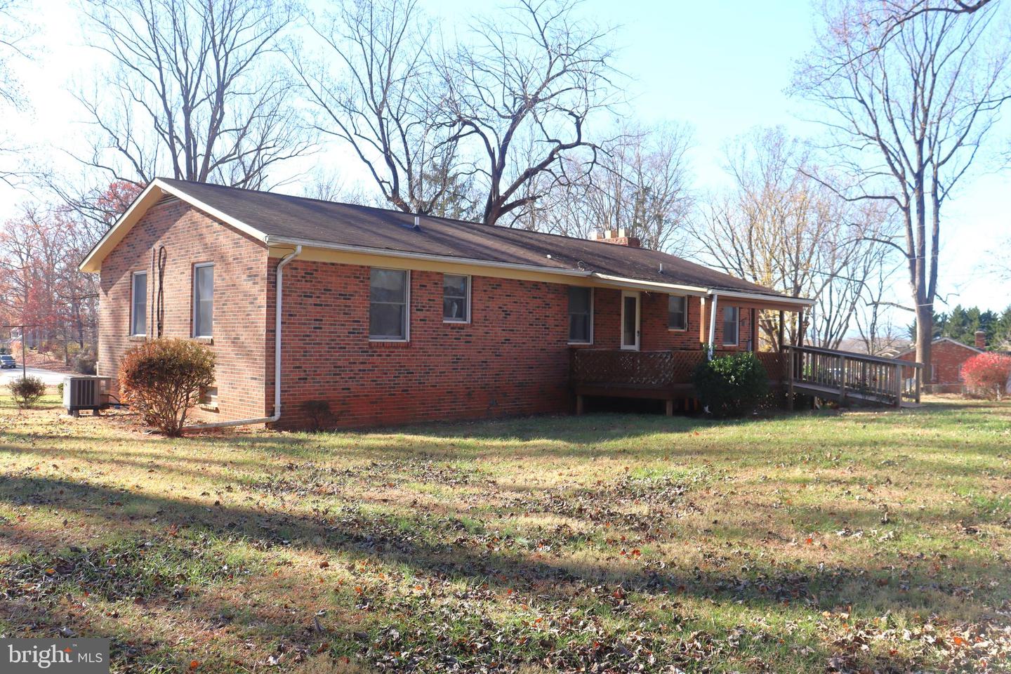 7502 AMBERVIEW LN, WARRENTON, Virginia 20186, 3 Bedrooms Bedrooms, ,3 BathroomsBathrooms,Residential,For sale,7502 AMBERVIEW LN,VAFQ2019708 MLS # VAFQ2019708