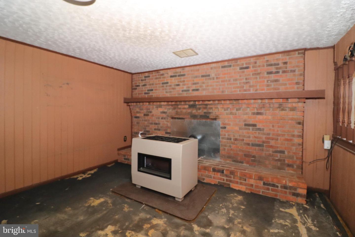 7502 AMBERVIEW LN, WARRENTON, Virginia 20186, 3 Bedrooms Bedrooms, ,3 BathroomsBathrooms,Residential,For sale,7502 AMBERVIEW LN,VAFQ2019708 MLS # VAFQ2019708