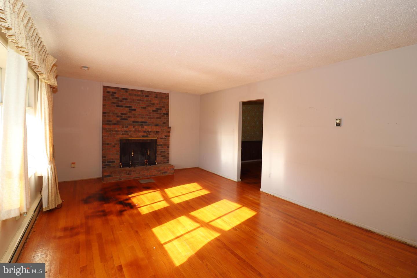 7502 AMBERVIEW LN, WARRENTON, Virginia 20186, 3 Bedrooms Bedrooms, ,3 BathroomsBathrooms,Residential,For sale,7502 AMBERVIEW LN,VAFQ2019708 MLS # VAFQ2019708