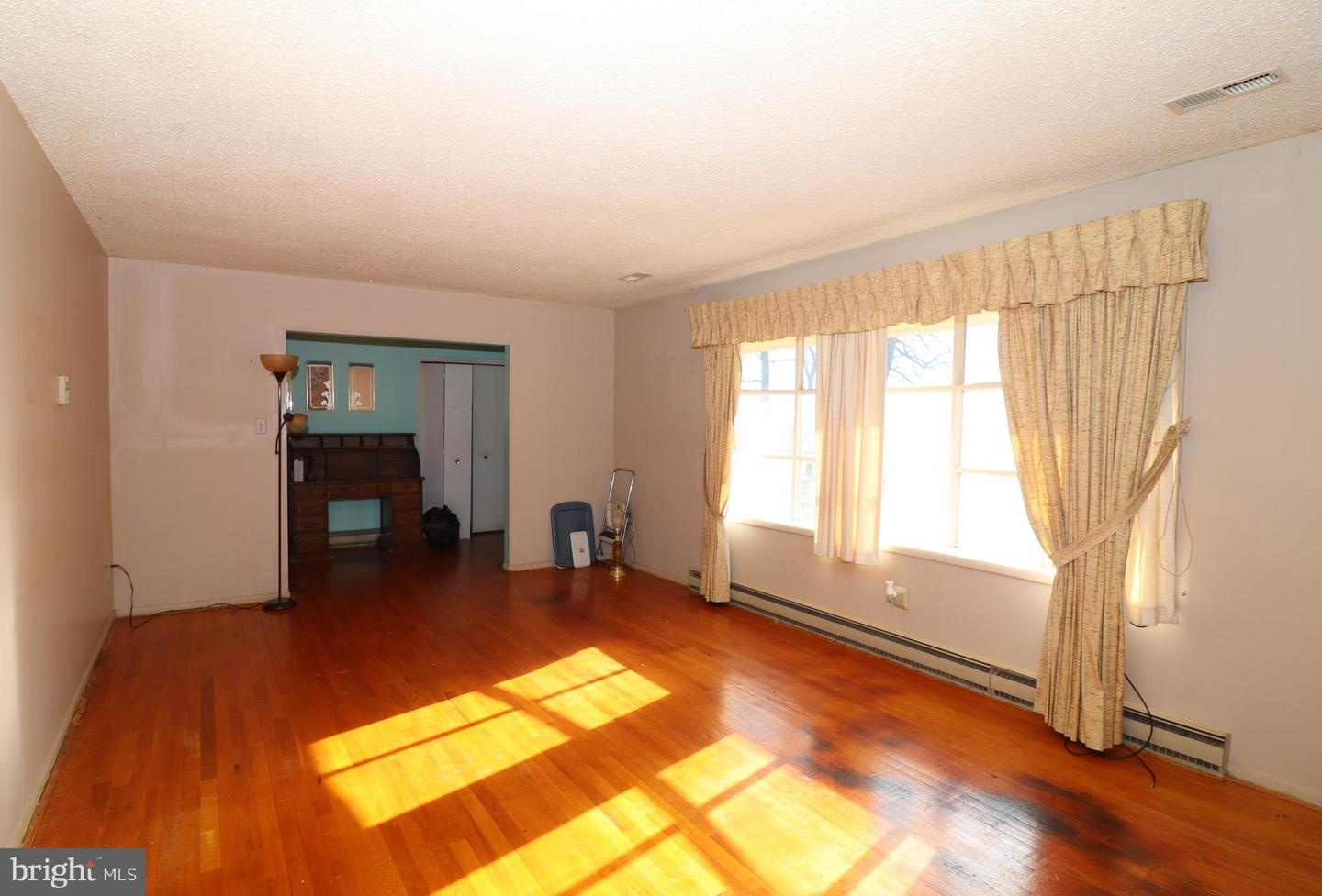 7502 AMBERVIEW LN, WARRENTON, Virginia 20186, 3 Bedrooms Bedrooms, ,3 BathroomsBathrooms,Residential,For sale,7502 AMBERVIEW LN,VAFQ2019708 MLS # VAFQ2019708