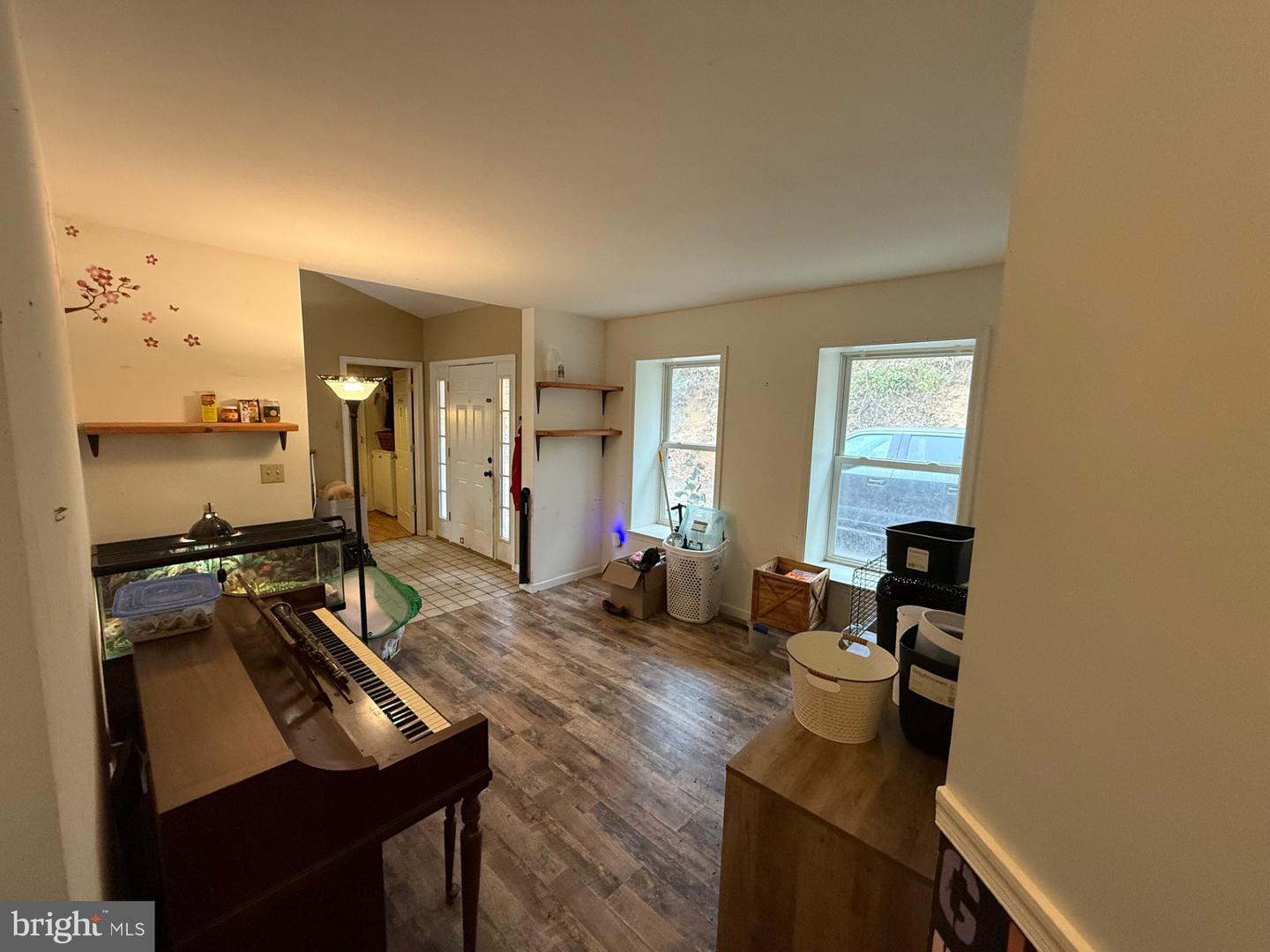 521 NORTHERN SPY DR, LINDEN, Virginia 22642, 4 Bedrooms Bedrooms, ,3 BathroomsBathrooms,Residential,For sale,521 NORTHERN SPY DR,VAWR2012808 MLS # VAWR2012808