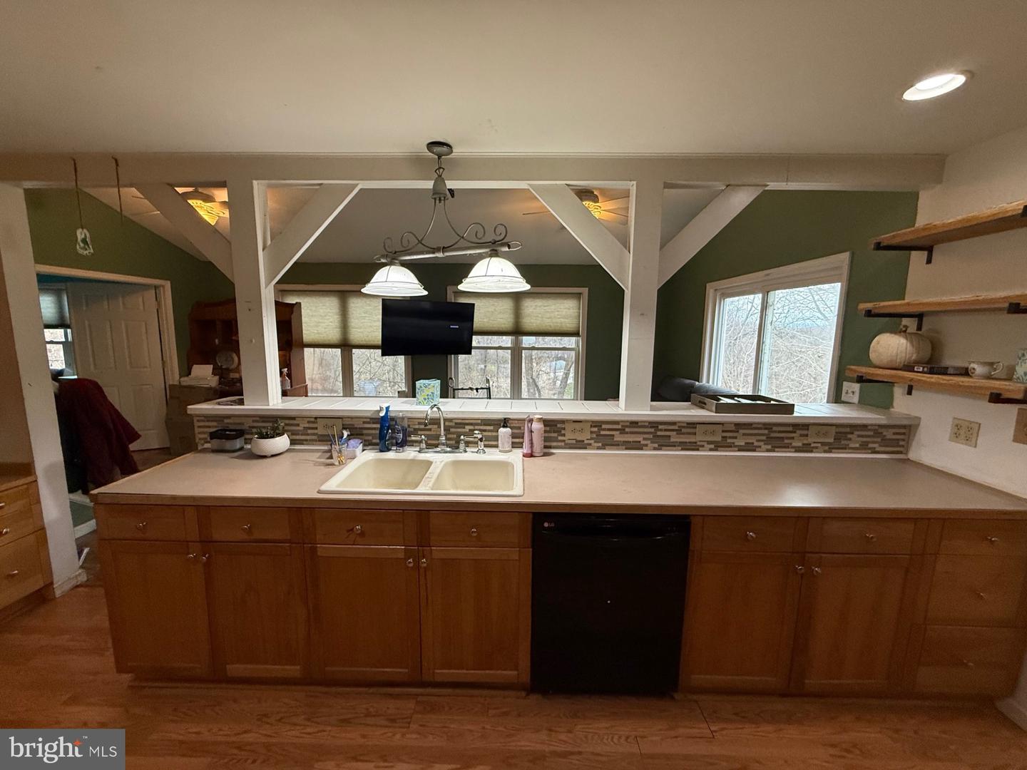 521 NORTHERN SPY DR, LINDEN, Virginia 22642, 4 Bedrooms Bedrooms, ,3 BathroomsBathrooms,Residential,For sale,521 NORTHERN SPY DR,VAWR2012808 MLS # VAWR2012808