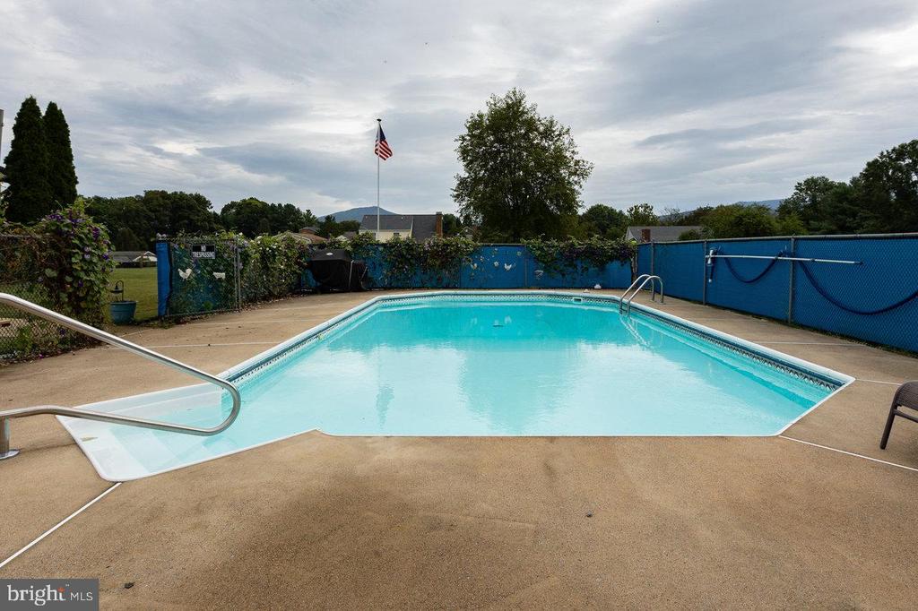 1 ROWE DR, LURAY, Virginia 22835, 3 Bedrooms Bedrooms, ,2 BathroomsBathrooms,Residential,1 ROWE DR,VAPA2005432 MLS # VAPA2005432