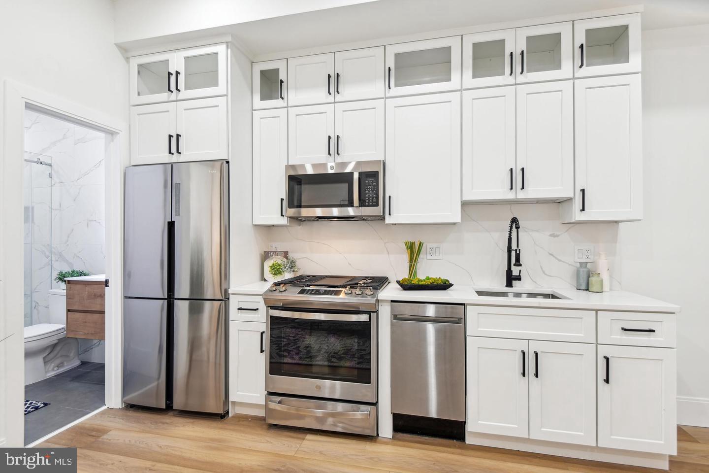 1714 EUCLID ST NW #2, WASHINGTON, District Of Columbia 20009, 2 Bedrooms Bedrooms, ,1 BathroomBathrooms,Residential,For sale,1714 EUCLID ST NW #2,DCDC2213266 MLS # DCDC2213266