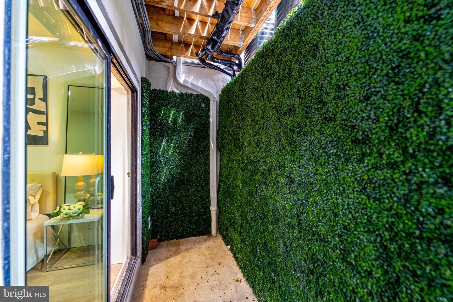 1714 EUCLID ST NW #2, WASHINGTON, District Of Columbia 20009, 2 Bedrooms Bedrooms, ,1 BathroomBathrooms,Residential,For sale,1714 EUCLID ST NW #2,DCDC2213266 MLS # DCDC2213266