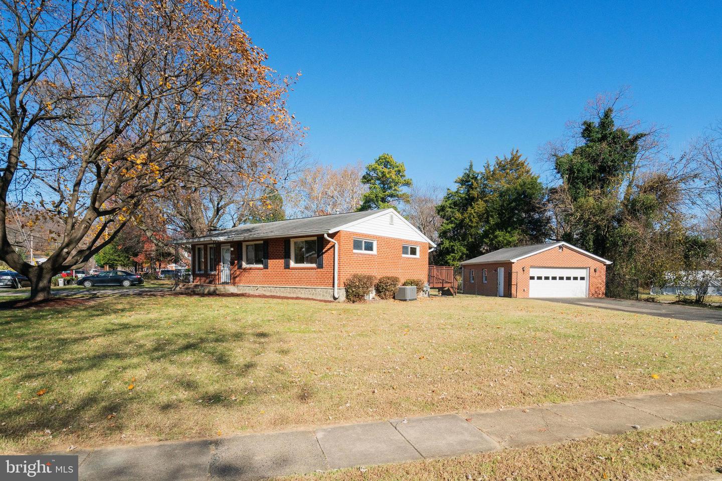 6225 BREN MAR DR, ALEXANDRIA, Virginia 22312, 3 Bedrooms Bedrooms, ,2 BathroomsBathrooms,Residential,For sale,6225 BREN MAR DR,VAFX2260810 MLS # VAFX2260810 6225 BREN MAR DR, ALEXANDRIA, Virginia 22312, 3 Bedrooms Bedrooms, ,2 BathroomsBathrooms,Residential,For sale,6225 BREN MAR DR,VAFX2260810 MLS # VAFX2260810