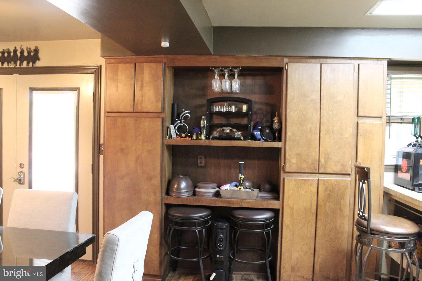 15090 JONAH COVE PL, WOODBRIDGE, Virginia 22193, 5 Bedrooms Bedrooms, ,2 BathroomsBathrooms,Residential,For sale,15090 JONAH COVE PL,VAPW2103114 MLS # VAPW2103114