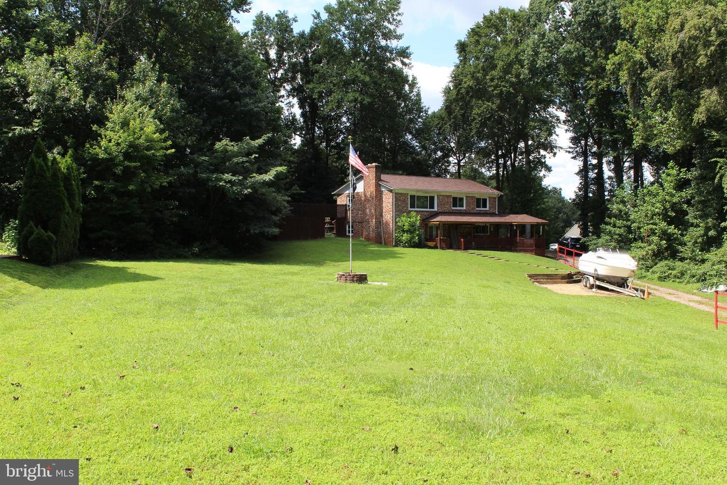 15090 JONAH COVE PL, WOODBRIDGE, Virginia 22193, 5 Bedrooms Bedrooms, ,2 BathroomsBathrooms,Residential,For sale,15090 JONAH COVE PL,VAPW2103114 MLS # VAPW2103114