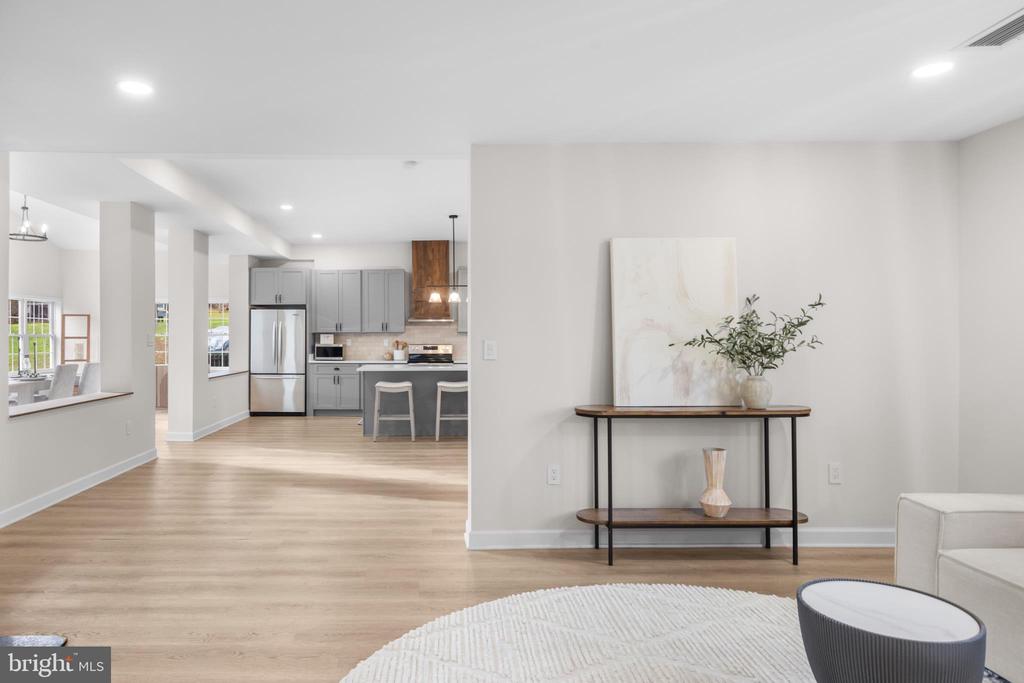 5233 LEE HWY, WARRENTON, Virginia, 5 Bedrooms Bedrooms, ,3 BathroomsBathrooms,Residential,5233 LEE HWY,VAFQ2019688 MLS # VAFQ2019688