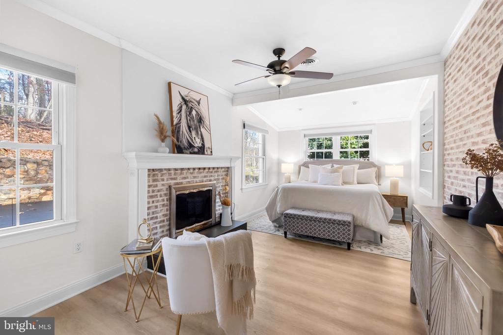 5233 LEE HWY, WARRENTON, Virginia, 5 Bedrooms Bedrooms, ,3 BathroomsBathrooms,Residential,5233 LEE HWY,VAFQ2019688 MLS # VAFQ2019688