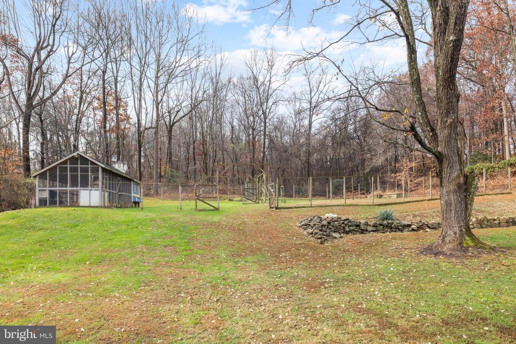 5233 LEE HWY, WARRENTON, Virginia, 5 Bedrooms Bedrooms, ,3 BathroomsBathrooms,Residential,5233 LEE HWY,VAFQ2019688 MLS # VAFQ2019688