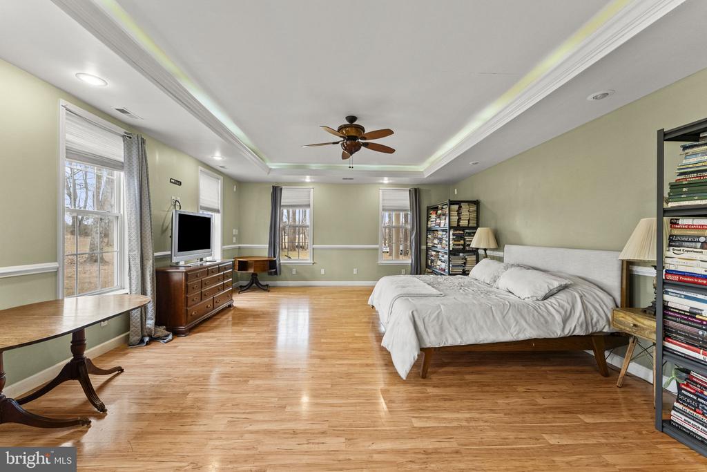 14555 LEE HWY, AMISSVILLE, Virginia 20106, 4 Bedrooms Bedrooms, ,4 BathroomsBathrooms,Residential,14555 LEE HWY,VARP2002390 MLS # VARP2002390