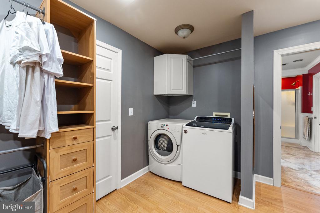 14555 LEE HWY, AMISSVILLE, Virginia 20106, 4 Bedrooms Bedrooms, ,4 BathroomsBathrooms,Residential,14555 LEE HWY,VARP2002390 MLS # VARP2002390