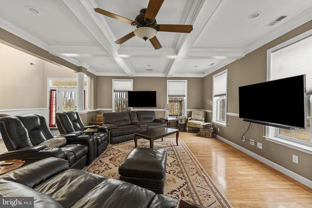 14555 LEE HWY, AMISSVILLE, Virginia 20106, 4 Bedrooms Bedrooms, ,4 BathroomsBathrooms,Residential,14555 LEE HWY,VARP2002390 MLS # VARP2002390