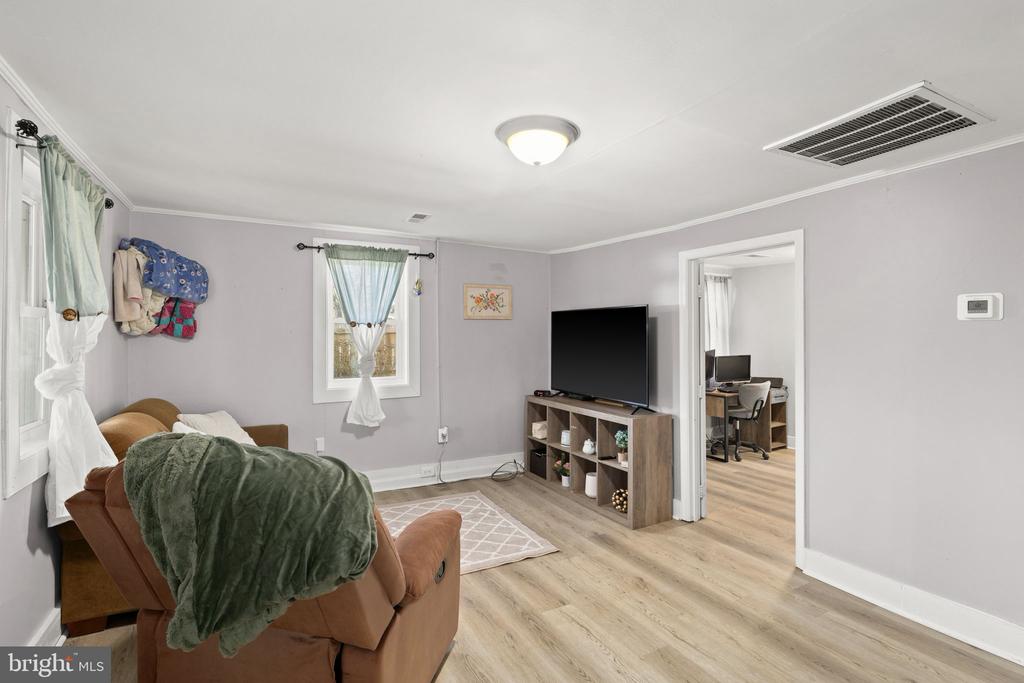 9208 SPERRYVILLE PIKE, CULPEPER, Virginia 22701, 2 Bedrooms Bedrooms, ,1 BathroomBathrooms,Residential,9208 SPERRYVILLE PIKE,VACU2012122 MLS # VACU2012122