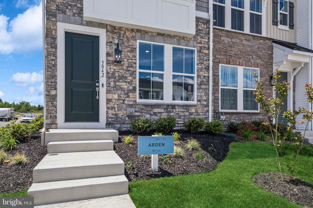 9413 PACIFIC ELM ST, FREDERICKSBURG, Virginia 22407, 3 Bedrooms Bedrooms, ,3 BathroomsBathrooms,Residential,9413 PACIFIC ELM ST,VASP2037730 MLS # VASP2037730