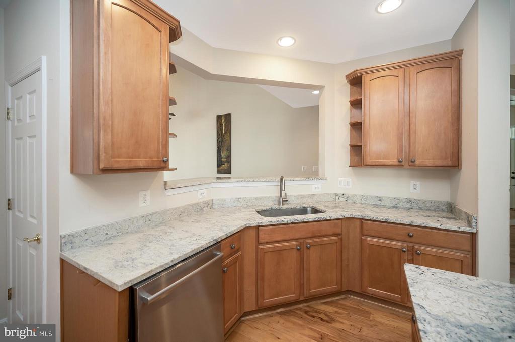 5105 SEWELLS POINTE DR, FREDERICKSBURG, Virginia 22407, 4 Bedrooms Bedrooms, ,4 BathroomsBathrooms,Residential,5105 SEWELLS POINTE DR,VASP2037728 MLS # VASP2037728