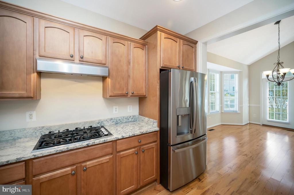 5105 SEWELLS POINTE DR, FREDERICKSBURG, Virginia 22407, 4 Bedrooms Bedrooms, ,4 BathroomsBathrooms,Residential,5105 SEWELLS POINTE DR,VASP2037728 MLS # VASP2037728