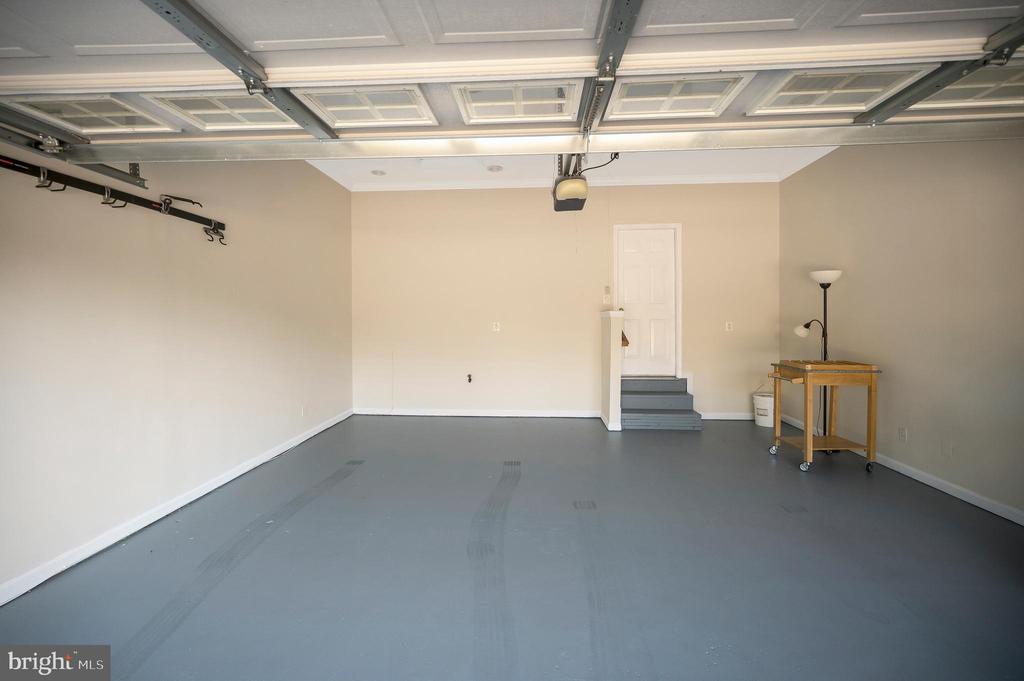 5105 SEWELLS POINTE DR, FREDERICKSBURG, Virginia 22407, 4 Bedrooms Bedrooms, ,4 BathroomsBathrooms,Residential,5105 SEWELLS POINTE DR,VASP2037728 MLS # VASP2037728