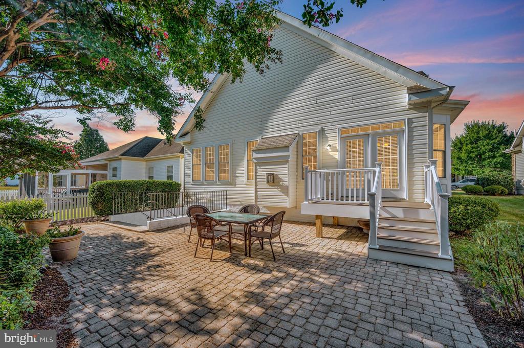 5105 SEWELLS POINTE DR, FREDERICKSBURG, Virginia 22407, 4 Bedrooms Bedrooms, ,4 BathroomsBathrooms,Residential,5105 SEWELLS POINTE DR,VASP2037728 MLS # VASP2037728