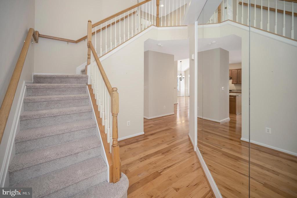 5105 SEWELLS POINTE DR, FREDERICKSBURG, Virginia 22407, 4 Bedrooms Bedrooms, ,4 BathroomsBathrooms,Residential,5105 SEWELLS POINTE DR,VASP2037728 MLS # VASP2037728