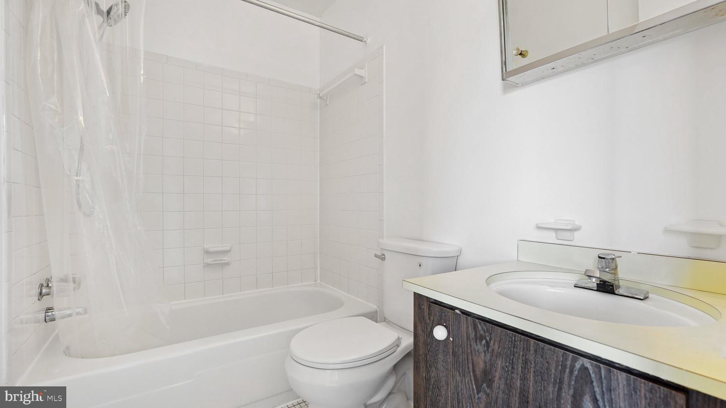 11007 HIRAM CT, MANASSAS, Virginia 20109, 3 Bedrooms Bedrooms, ,2 BathroomsBathrooms,Residential,For sale,11007 HIRAM CT,VAPW2103964 MLS # VAPW2103964