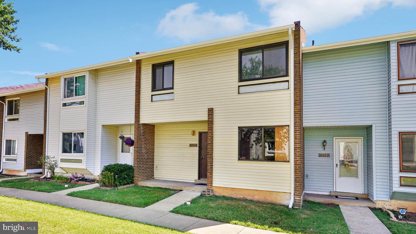 11007 HIRAM CT, MANASSAS, Virginia 20109, 3 Bedrooms Bedrooms, ,2 BathroomsBathrooms,Residential,For sale,11007 HIRAM CT,VAPW2103964 MLS # VAPW2103964