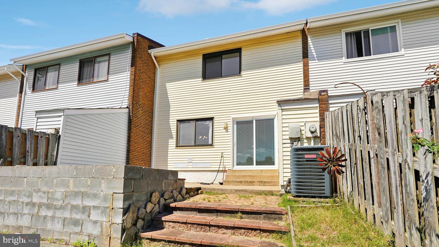 11007 HIRAM CT, MANASSAS, Virginia 20109, 3 Bedrooms Bedrooms, ,2 BathroomsBathrooms,Residential,For sale,11007 HIRAM CT,VAPW2103964 MLS # VAPW2103964