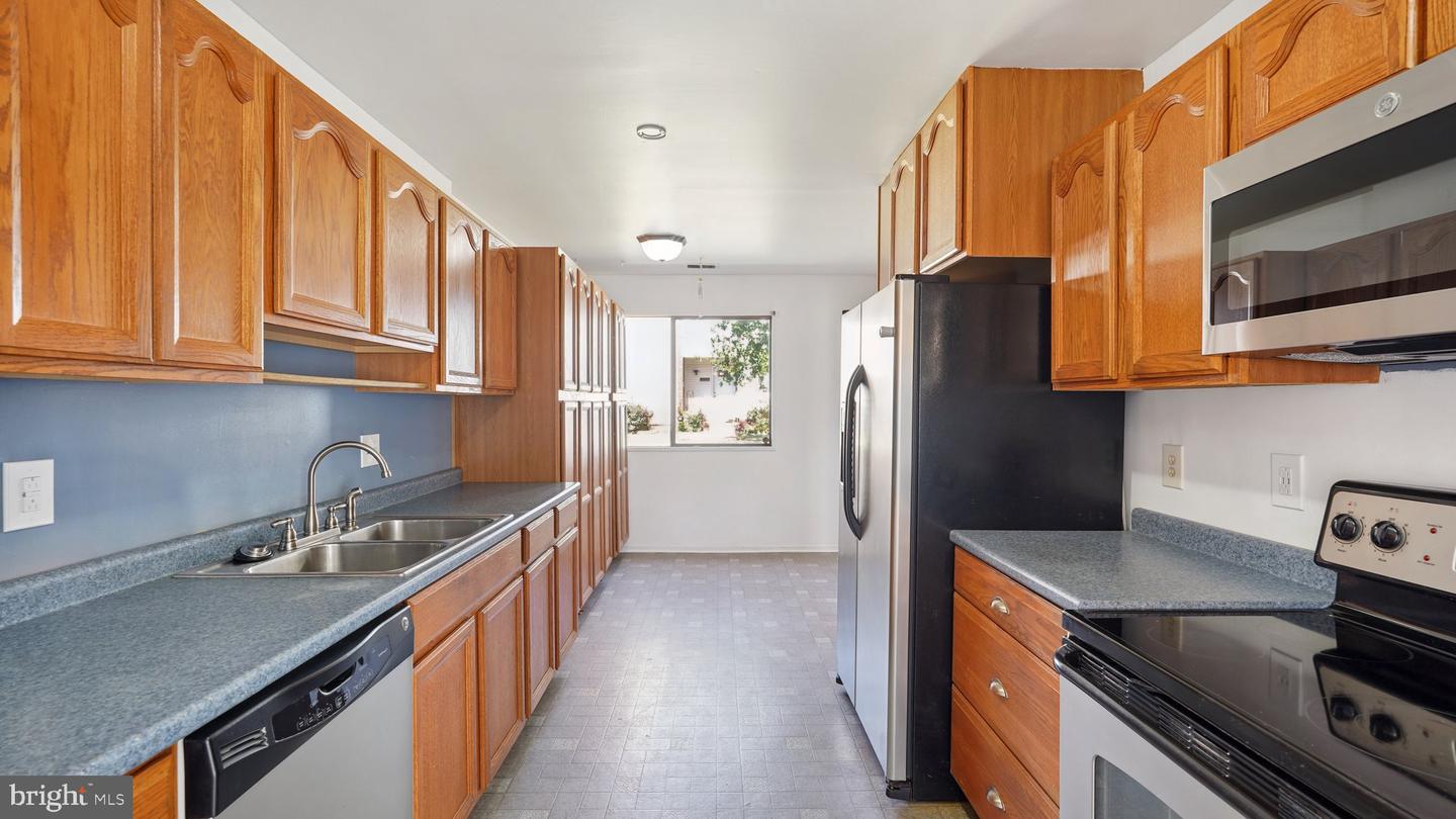 11007 HIRAM CT, MANASSAS, Virginia 20109, 3 Bedrooms Bedrooms, ,2 BathroomsBathrooms,Residential,For sale,11007 HIRAM CT,VAPW2103964 MLS # VAPW2103964