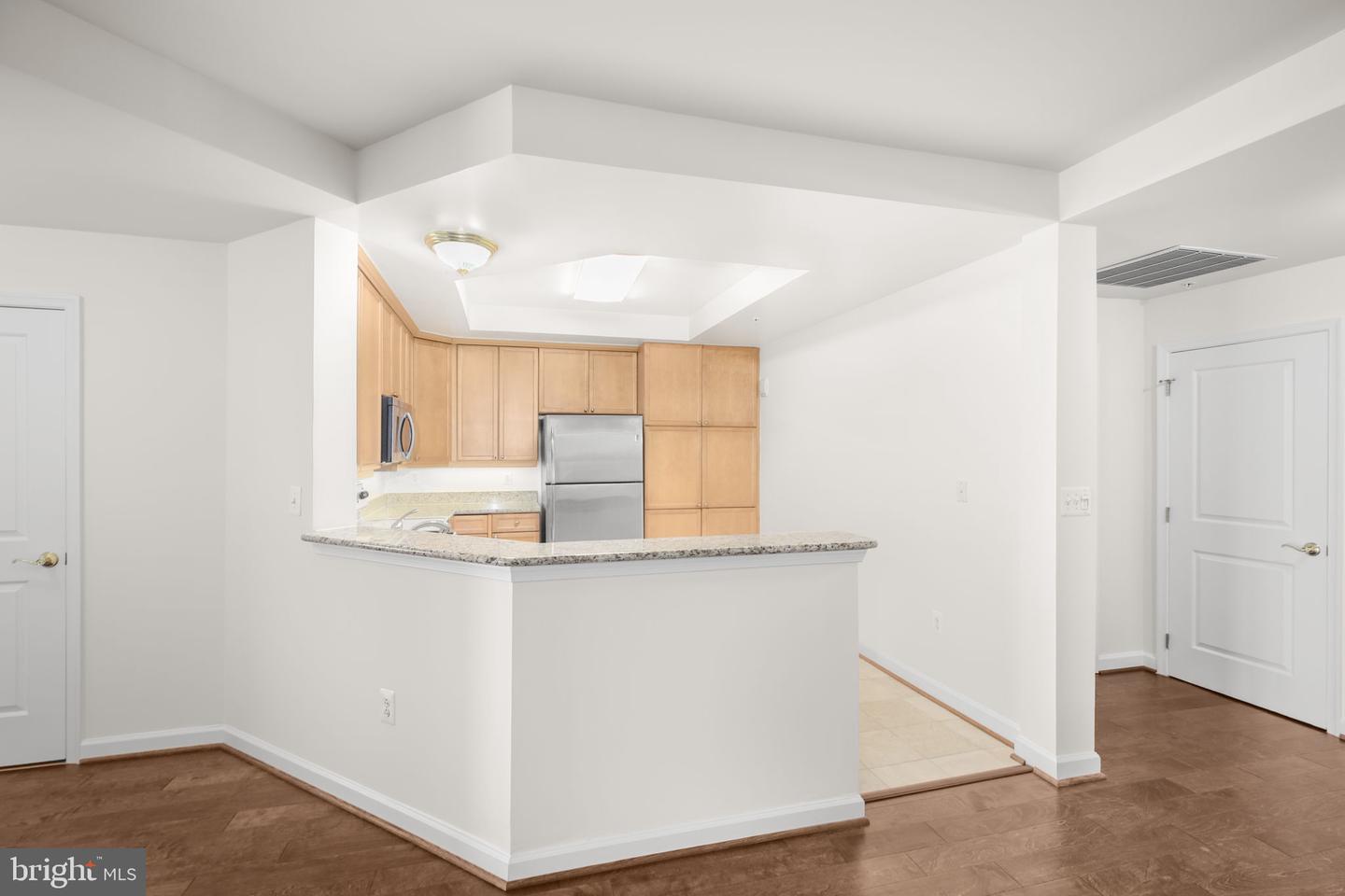 485 HARBOR SIDE ST #405, WOODBRIDGE, Virginia 22191, 2 Bedrooms Bedrooms, ,2 BathroomsBathrooms,Residential,For sale,485 HARBOR SIDE ST #405,VAPW2104288 MLS # VAPW2104288