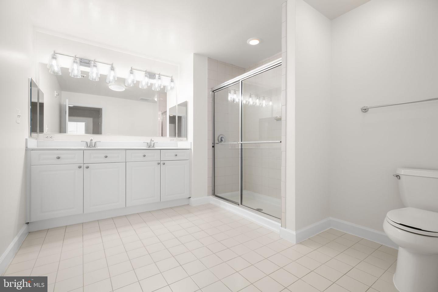 485 HARBOR SIDE ST #405, WOODBRIDGE, Virginia 22191, 2 Bedrooms Bedrooms, ,2 BathroomsBathrooms,Residential,For sale,485 HARBOR SIDE ST #405,VAPW2104288 MLS # VAPW2104288