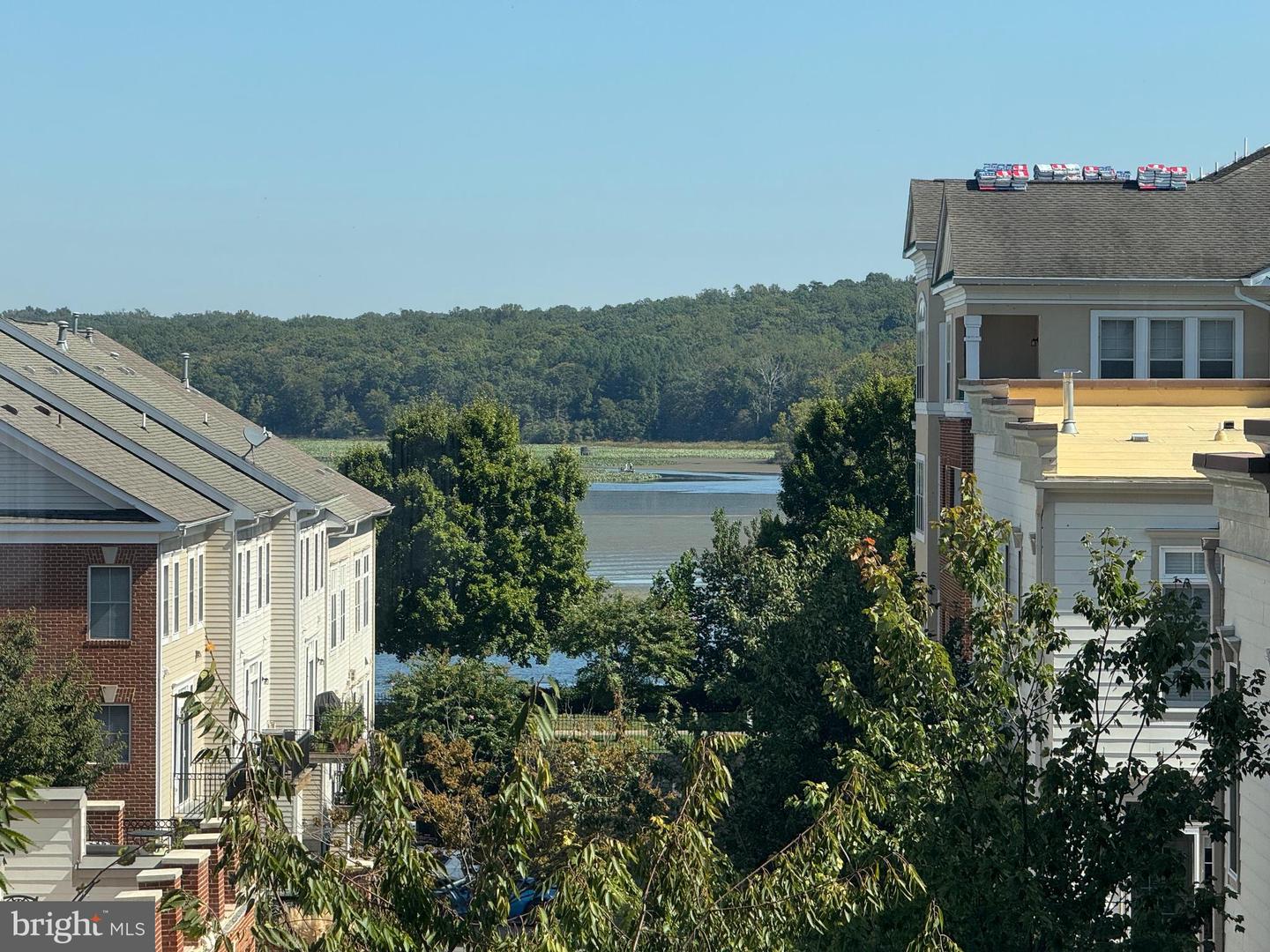 485 HARBOR SIDE ST #405, WOODBRIDGE, Virginia 22191, 2 Bedrooms Bedrooms, ,2 BathroomsBathrooms,Residential,For sale,485 HARBOR SIDE ST #405,VAPW2104288 MLS # VAPW2104288