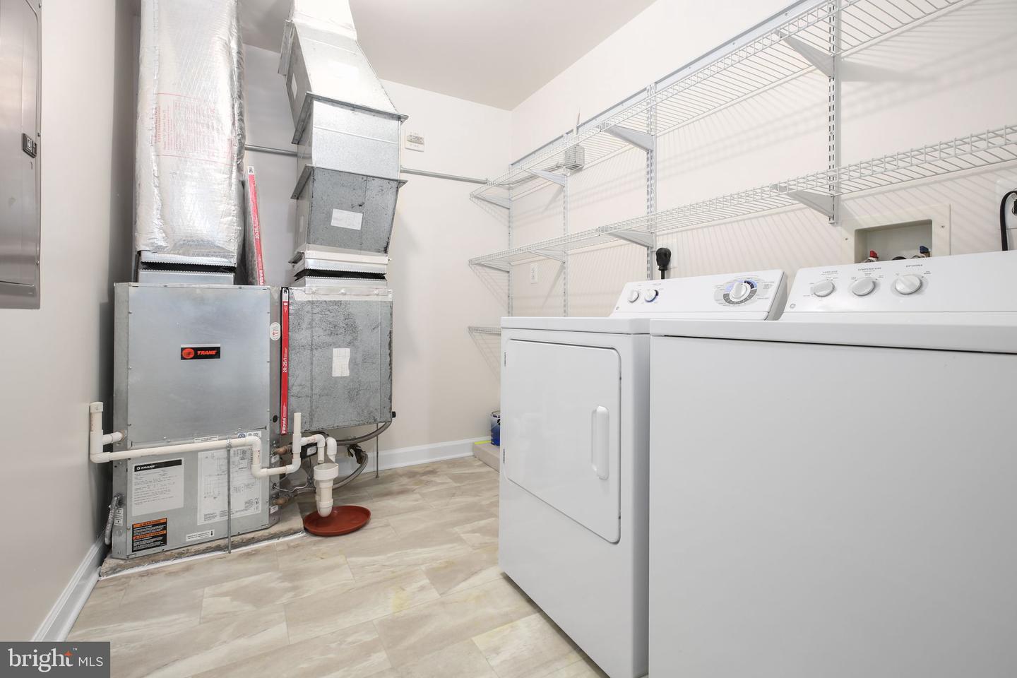 485 HARBOR SIDE ST #405, WOODBRIDGE, Virginia 22191, 2 Bedrooms Bedrooms, ,2 BathroomsBathrooms,Residential,For sale,485 HARBOR SIDE ST #405,VAPW2104288 MLS # VAPW2104288