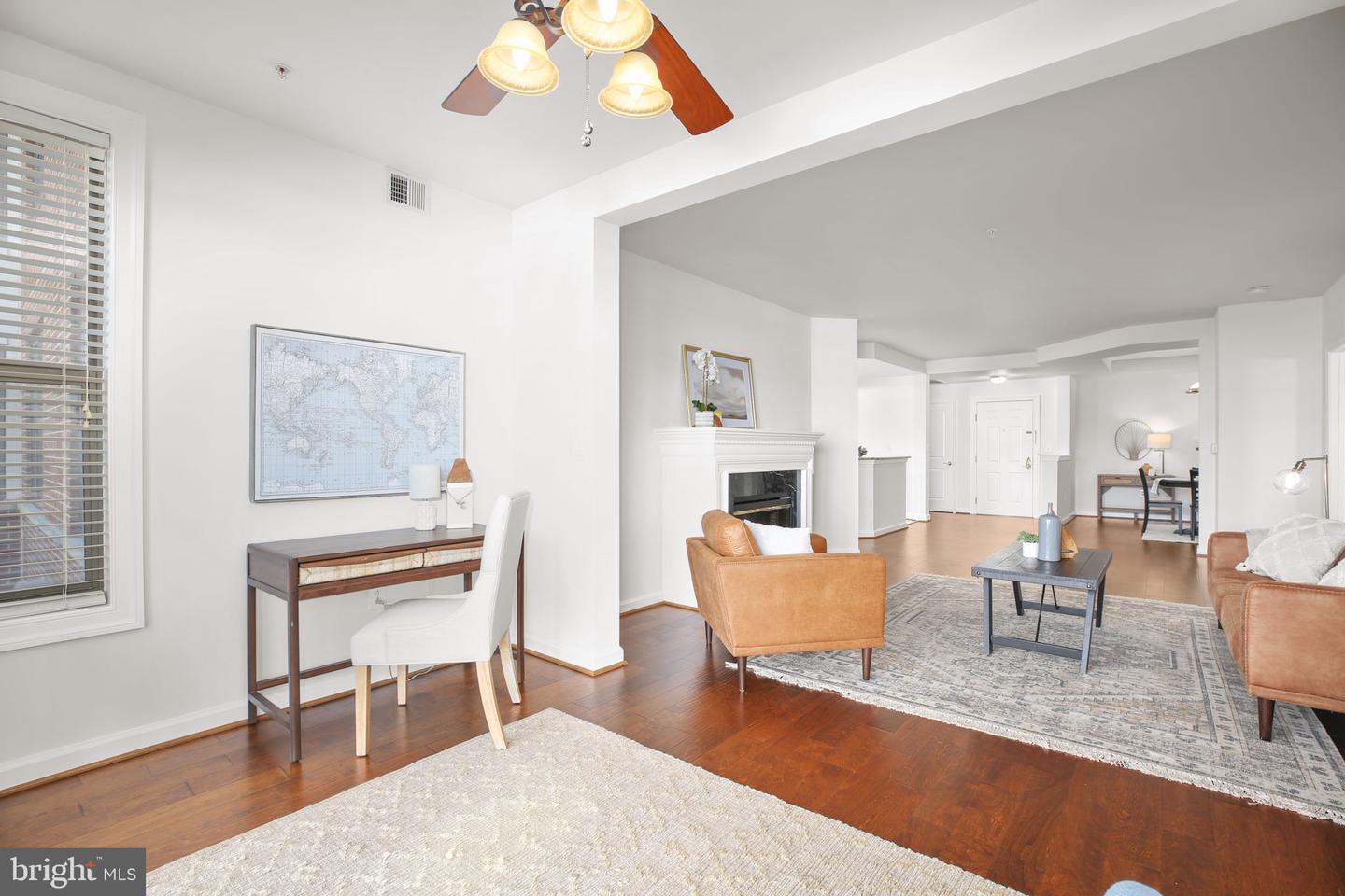 485 HARBOR SIDE ST #405, WOODBRIDGE, Virginia 22191, 2 Bedrooms Bedrooms, ,2 BathroomsBathrooms,Residential,For sale,485 HARBOR SIDE ST #405,VAPW2104288 MLS # VAPW2104288