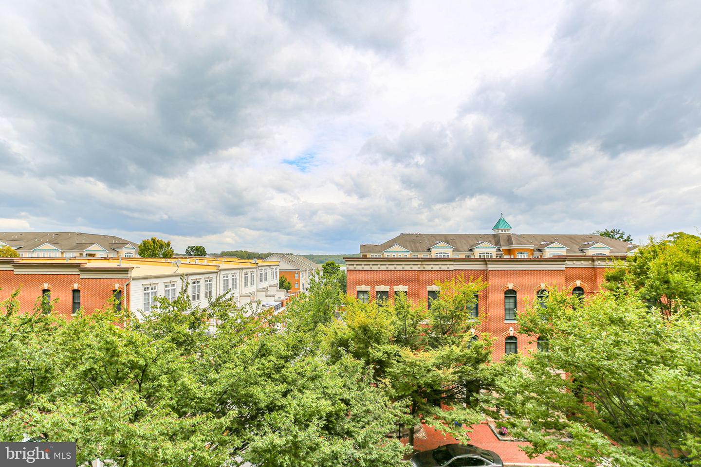 485 HARBOR SIDE ST #405, WOODBRIDGE, Virginia 22191, 2 Bedrooms Bedrooms, ,2 BathroomsBathrooms,Residential,For sale,485 HARBOR SIDE ST #405,VAPW2104288 MLS # VAPW2104288