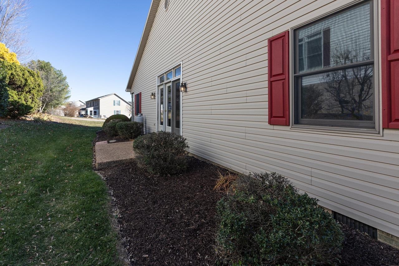 324 DIANA CT, ROCKINGHAM, Virginia 22801, 2 Bedrooms Bedrooms, ,2 BathroomsBathrooms,Residential,324 DIANA CT,671288 MLS # 671288