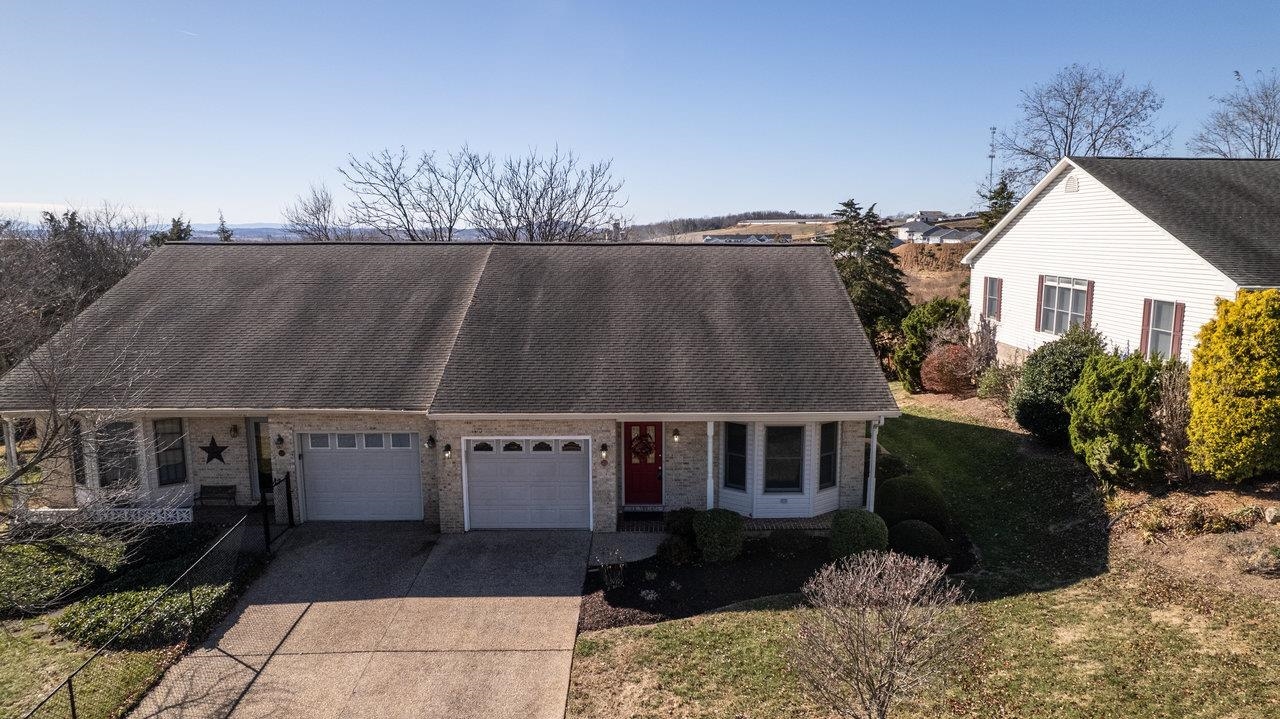 324 DIANA CT, ROCKINGHAM, Virginia 22801, 2 Bedrooms Bedrooms, ,2 BathroomsBathrooms,Residential,324 DIANA CT,671288 MLS # 671288