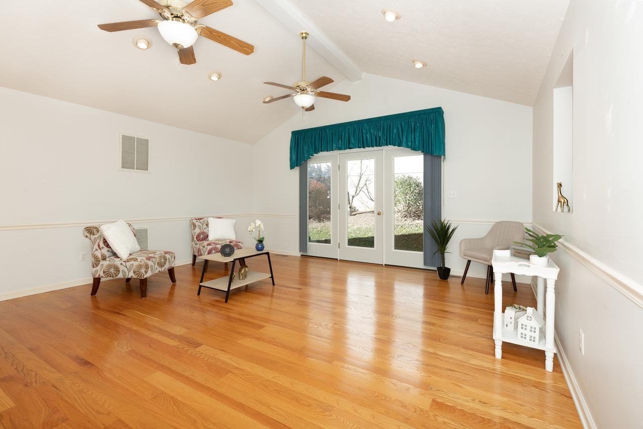 324 DIANA CT, ROCKINGHAM, Virginia 22801, 2 Bedrooms Bedrooms, ,2 BathroomsBathrooms,Residential,324 DIANA CT,671288 MLS # 671288